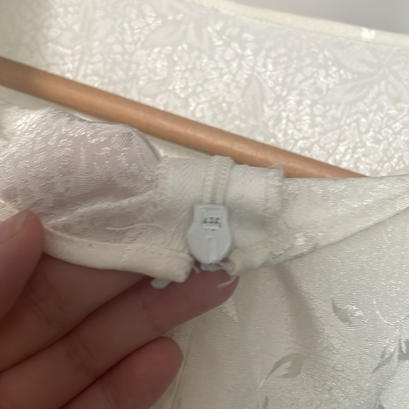 White floral satin maxi/midi dress - Picture 4 of 7